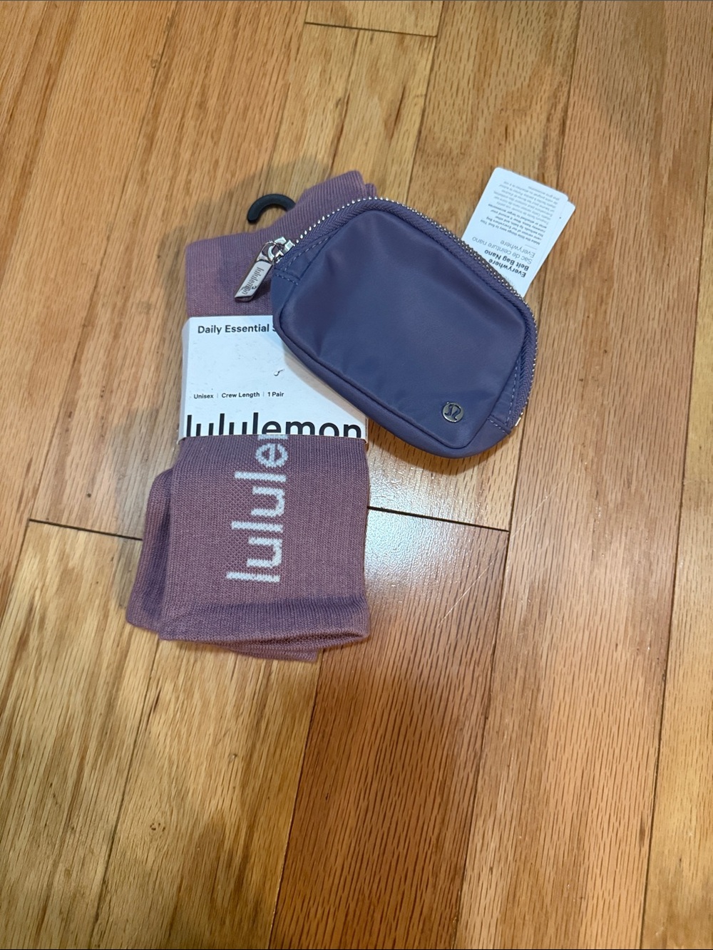 Lululemon Daily Essentials Crew Sock & Small Pouch - Dusty Purple